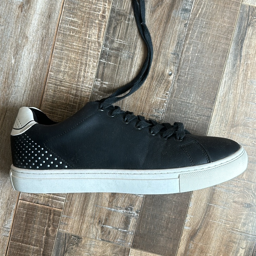 Steve Madden size 13.  NWT